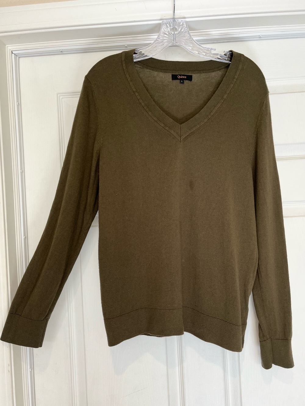 Quince | Olive Green V-Neck Lightweight Pullover Sweater, Large